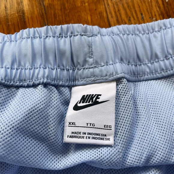 Nike Sportswear Men's Club Woven Track Shorts Nylon Shiny Light Blue - Picture 8 of 9